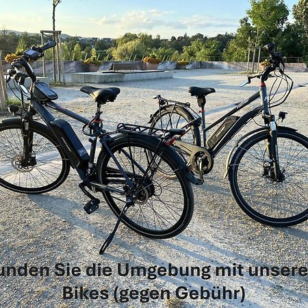 Großzügige Wohnung mit Terrasse und Gartenzugang. Bindlach Exterior foto