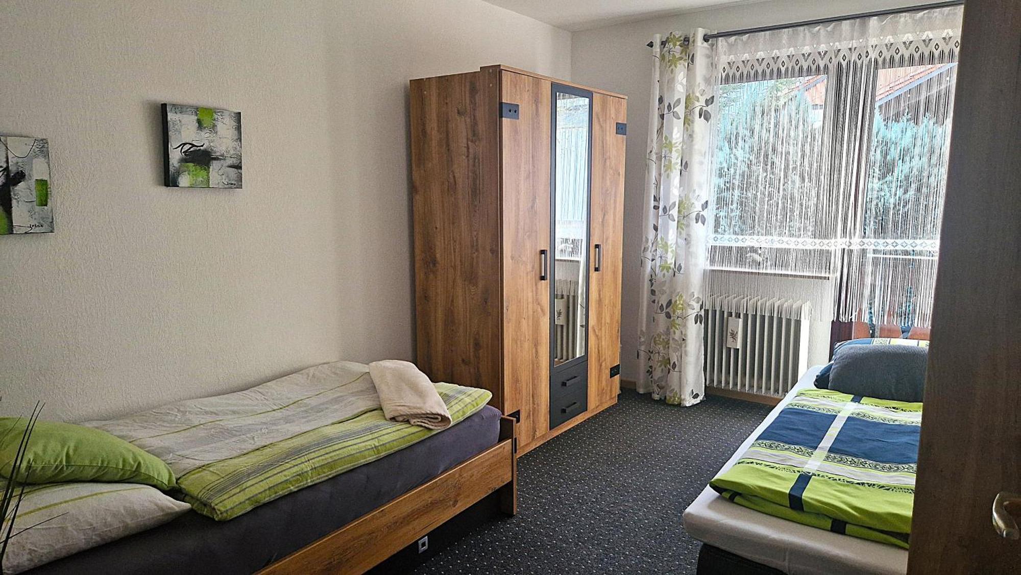 Großzügige Wohnung mit Terrasse und Gartenzugang. Bindlach Exterior foto